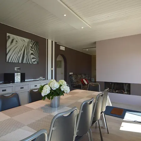 Retreat In Hills Semesterbostad