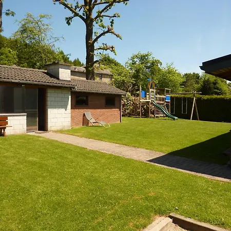 Vakantiehuis Retreat In Hills *